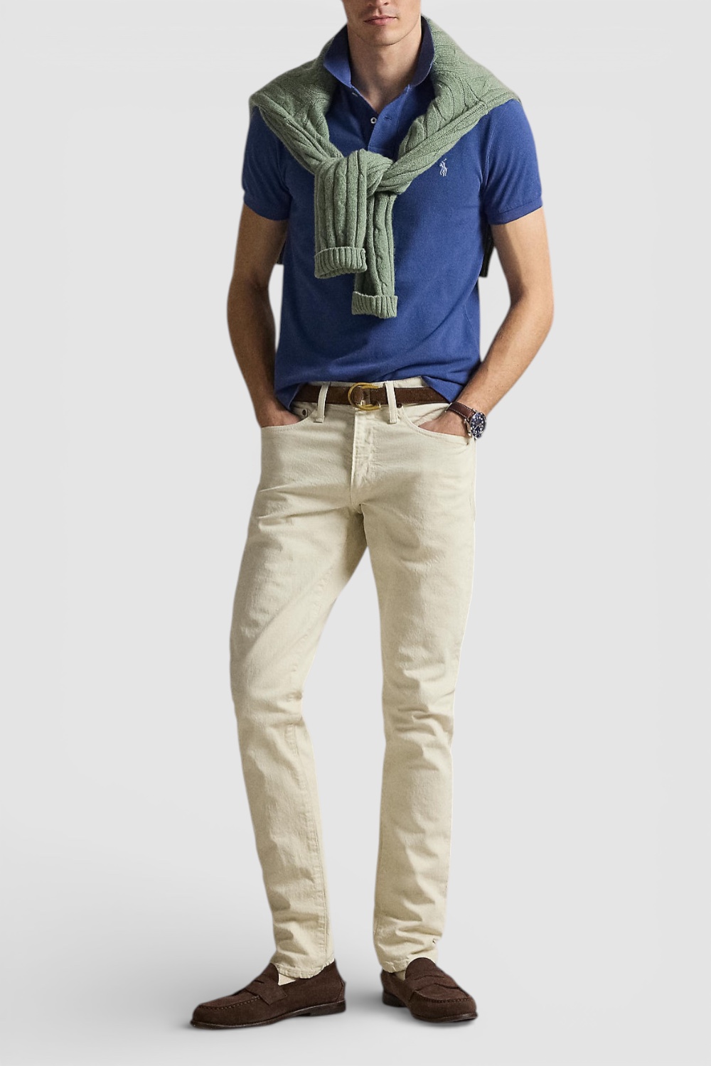 תמונת כל הלוק של חולצת פולו